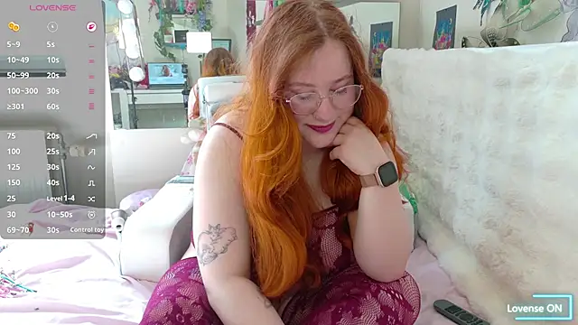 FluffyRainbowKity online show from 06-14-26, 08:27