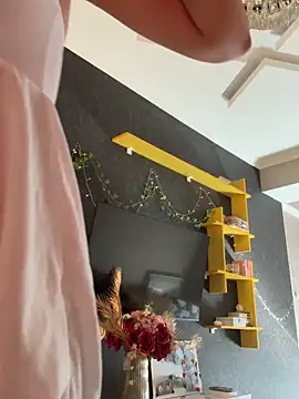 Snapshot of Tasty_Nora chatting on 09-23-25, 05:10 Tasty Nora online show from 09-23-25, 05:10