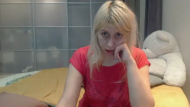 KyliePag online show from 01-17-26, 05:34