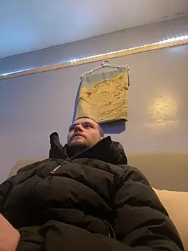 Snapshot of Z1uk chatting on 01-24-25, 07:49 Z1uk online show from 01-24-25, 07:49