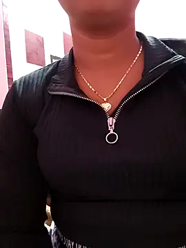 ANGE-MOU online show from 02-01-25, 02:58