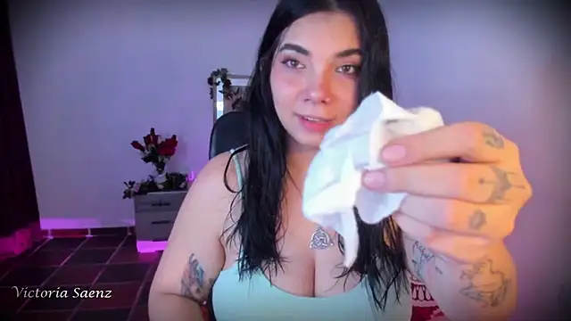 victoriaasaenz  online show from 04-14-26, 12:49