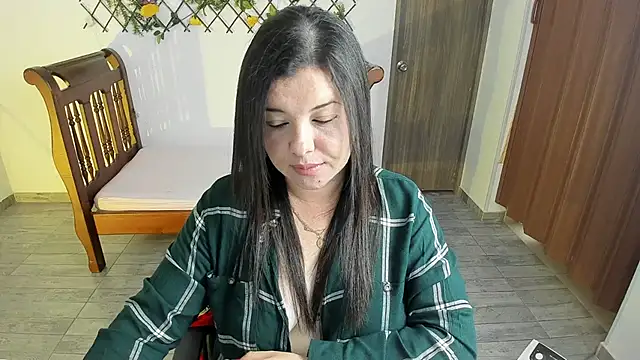 Snapshot of yuya_ss chatting on 01-28-25, 02:42 yuya ss online show from 01-28-25, 02:42