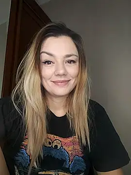 KrissSexi online show from 12-19-25, 05:25