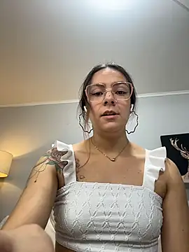 Bianca     online show from 03-18-26, 12:25