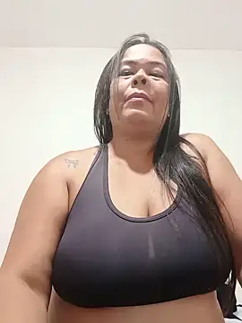 Snapshot of ChiaraFioree chatting on 06-15-26, 08:44 ChiaraFioree online show from 06-15-26, 08:44