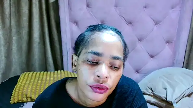 Snapshot of AFRICANGODDESSXXX chatting on 05-07-26, 09:31 AFRICANGODDESSXXX online show from 05-07-26, 09:31