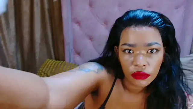 Snapshot of AFRICANGODDESSXXX chatting on 07-08-26, 07:29 AFRICANGODDESSXXX online show from 07-08-26, 07:29