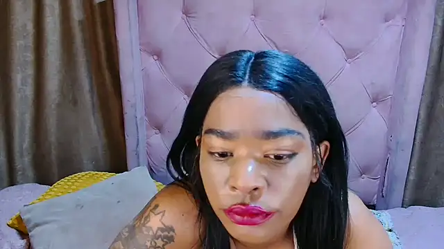 Snapshot of AFRICANGODDESSXXX chatting on 08-07-26, 06:32 AFRICANGODDESSXXX online show from 08-07-26, 06:32
