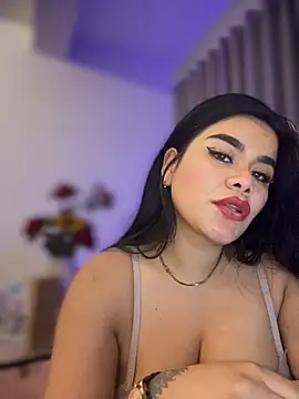 Snapshot of Insane_Issa chatting on 01-30-25, 11:24 Insane Issa online show from 01-30-25, 11:24