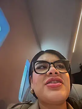 Snapshot of Insane_Issa chatting on 03-05-25, 01:42 Insane Issa online show from 03-05-25, 01:42