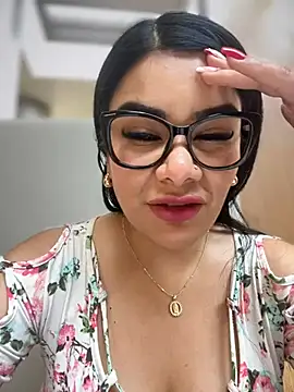 Snapshot of Insane_Issa chatting on 03-18-25, 06:48 Insane Issa online show from 03-18-25, 06:48