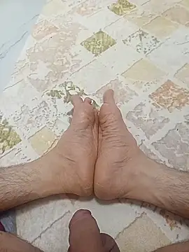 Hardapple01 online show from 02-14-26, 04:09