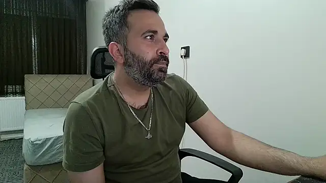 Snapshot of tgltplsr chatting on 05-01-26, 11:42 tgltplsr online show from 05-01-26, 11:42