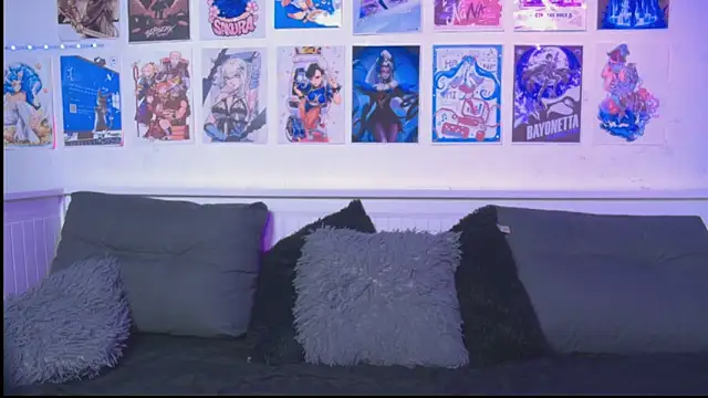 snowblack  online show from 04-05-26, 12:19