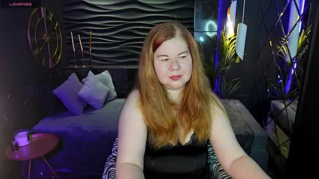 Mrs Emilia online show from 12-14-24, 12:44