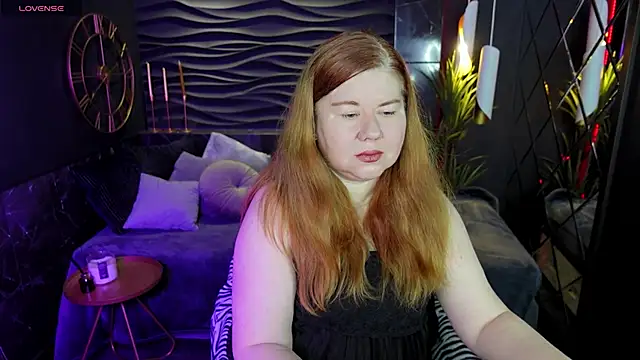 Mrs Emilia online show from 12-16-24, 01:10