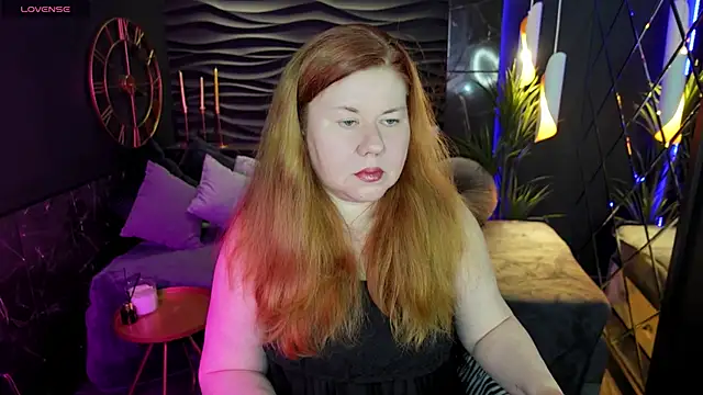 Mrs Emilia online show from 12-22-24, 10:36