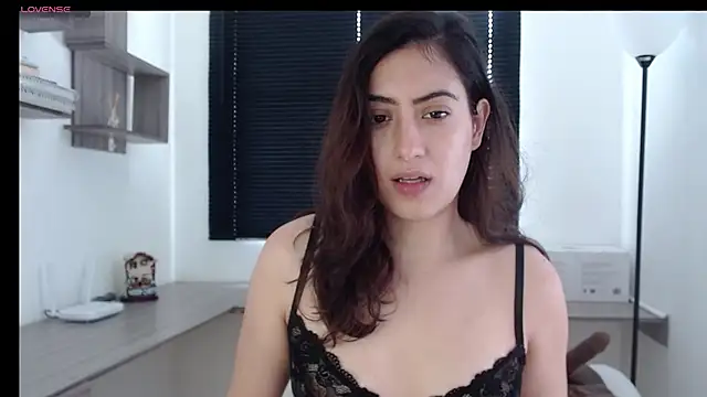 MIYESSI online show from 02-10-25, 04:04