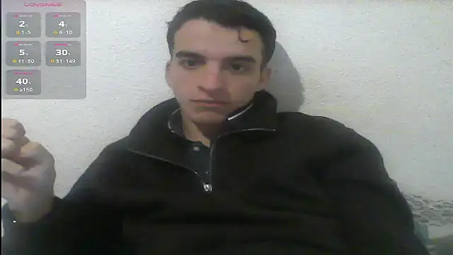 Snapshot of Tombgy07 chatting on 12-22-24, 08:58 Tombgy07 online show from 12-22-24, 08:58