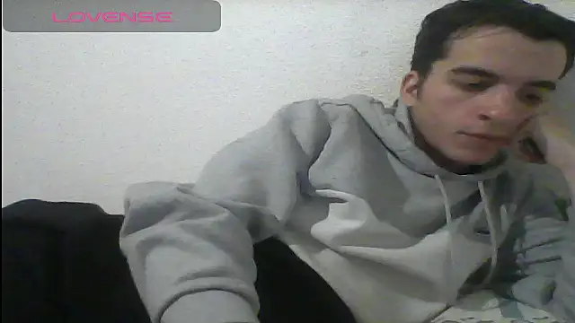 Snapshot of Tombgy07 chatting on 01-07-25, 08:21 Tombgy07 online show from 01-07-25, 08:21