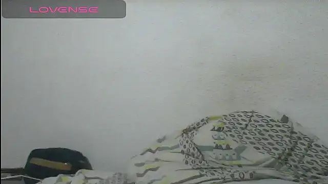 Snapshot of Tombgy07 chatting on 01-28-25, 08:26 Tombgy07 online show from 01-28-25, 08:26