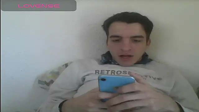 Snapshot of Tombgy07 chatting on 03-18-25, 09:31 Tombgy07 online show from 03-18-25, 09:31