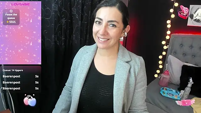 Isabella lt online show from 02-14-25, 08:48