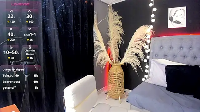 Isabella lt online show from 03-03-25, 06:22