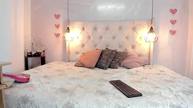 Snapshot of SakuraLee_ chatting on 06-15-26, 01:24 SakuraLee online show from 06-15-26, 01:24
