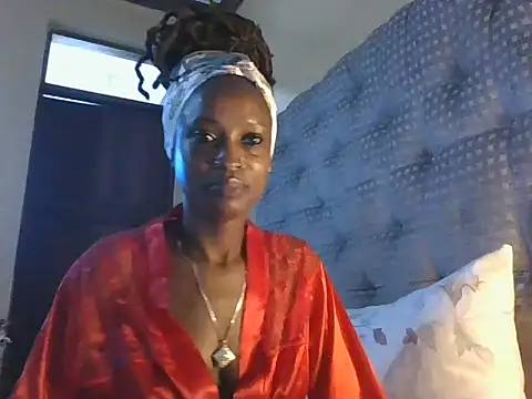 Snapshot of Babetys chatting on 09-19-25, 10:38 Babetys online show from 09-19-25, 10:38