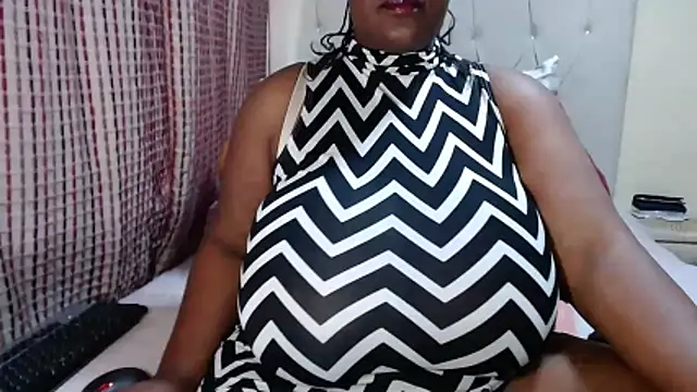 CHOCOLATEDARKBUSTYX online show from 05-15-26, 06:09