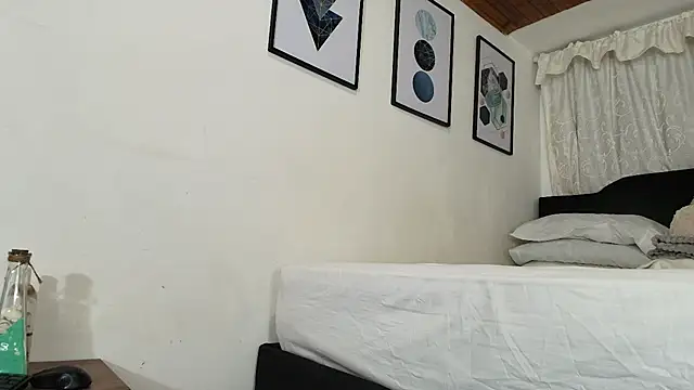 sam her online show from 03-18-25, 01:10