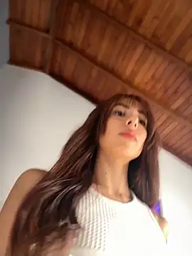 lauravasquez online show from 04-01-26, 03:53