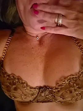 Snapshot of madame_tesuda0 chatting on 07-12-26, 10:34 madame tesuda0 online show from 07-12-26, 10:34