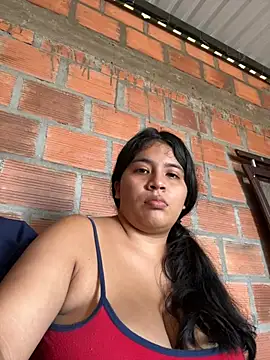 Snapshot of moncerrat_luna chatting on 01-18-25, 05:15 moncerrat luna online show from 01-18-25, 05:15