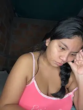 Snapshot of moncerrat_luna chatting on 01-24-25, 11:26 moncerrat luna online show from 01-24-25, 11:26