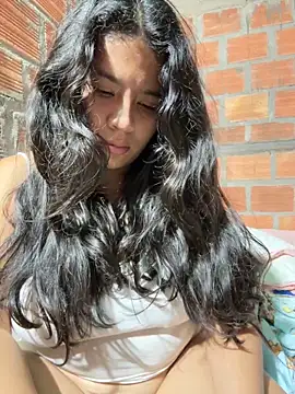 Snapshot of moncerrat_luna chatting on 02-11-25, 06:11 moncerrat luna online show from 02-11-25, 06:11