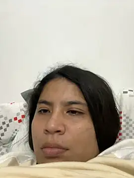 Snapshot of moncerrat_luna chatting on 02-24-25, 12:20 moncerrat luna online show from 02-24-25, 12:20