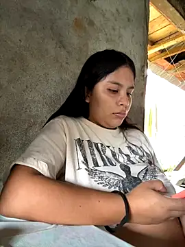 Snapshot of moncerrat_luna chatting on 09-25-25, 08:34 moncerrat luna online show from 09-25-25, 08:34