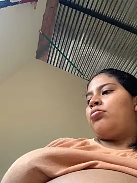 Snapshot of moncerrat_luna chatting on 10-06-25, 09:56 moncerrat luna online show from 10-06-25, 09:56