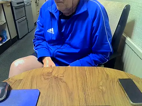 daddyflash online show from 11-13-25, 08:19