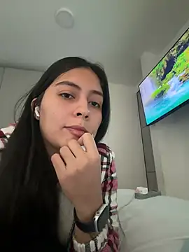 Sophie  Foxxx online show from 03-25-26, 01:06