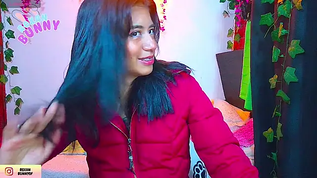 Roxanbunny1 online show from 01-14-26, 05:35