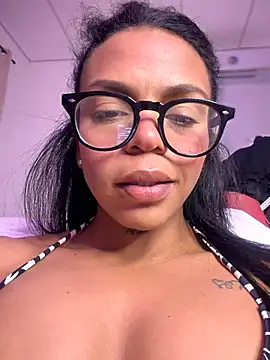 Snapshot of Charly_ chatting on 06-28-26, 02:50 Charly online show from 06-28-26, 02:50