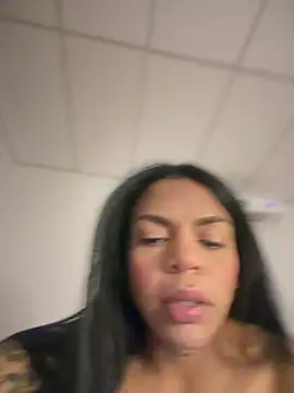 Snapshot of Charly_ chatting on 06-30-26, 04:41 Charly online show from 06-30-26, 04:41