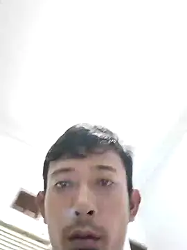 Snapshot of Dwirosebig chatting on 01-28-25, 05:56 Dwirosebig online show from 01-28-25, 05:56