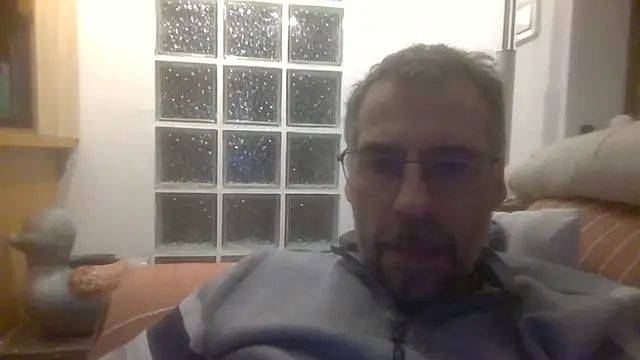 ptitcanard60600 online show from 02-01-25, 10:55