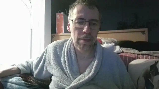 ptitcanard60600 online show from 04-04-26, 08:50