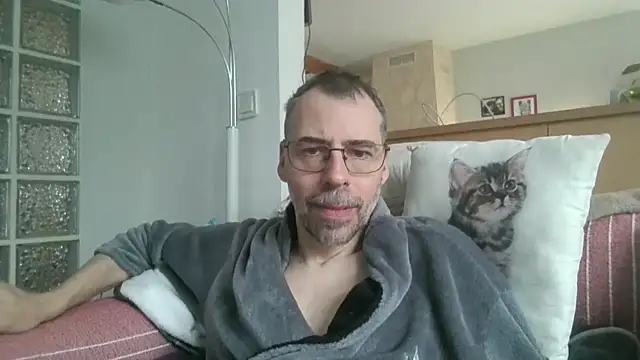 ptitcanard60600 online show from 05-14-26, 11:39